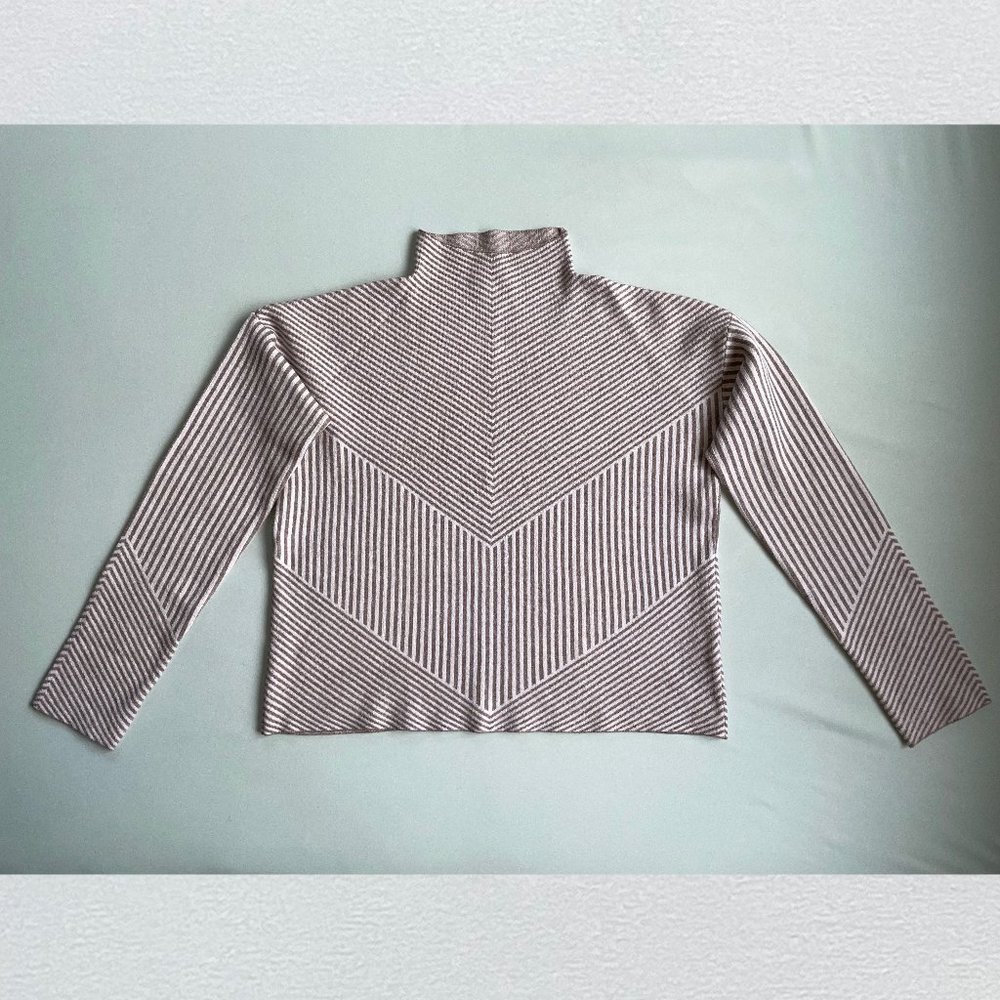 Cynthia Rowley Beige Chevron Mock Neck Sweater